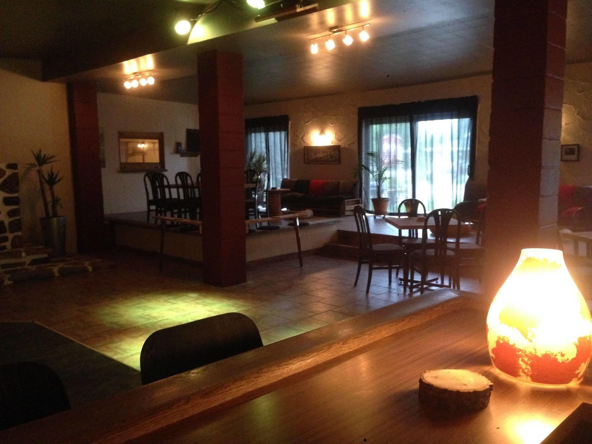 Attitude Montagne Hotel Saint Adolphe D'Howard Екстериор снимка